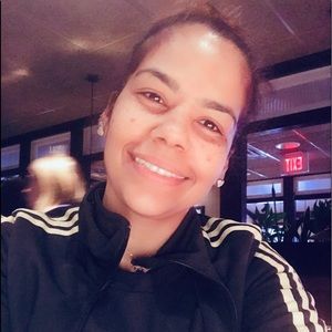 Meet your Posher, Taina